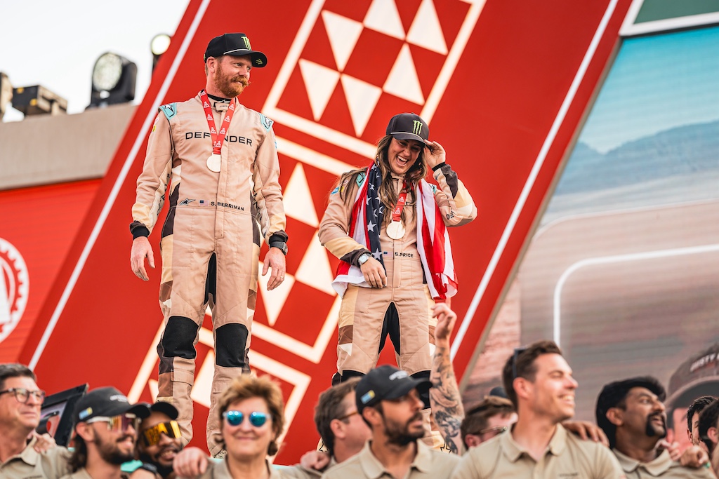 DEFENDER_RALLY_SARA_SEAN_FINISH_LINE